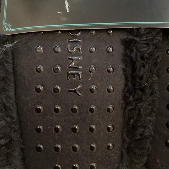 DISNEY The Nightmare Before Christmas fuzzy Babba slipper socks M/L - Picture 7 of 12